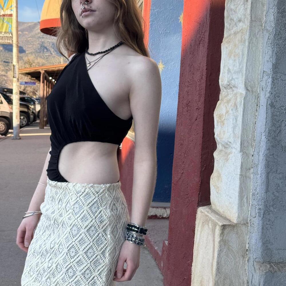 Title: - Picture 6 of 8